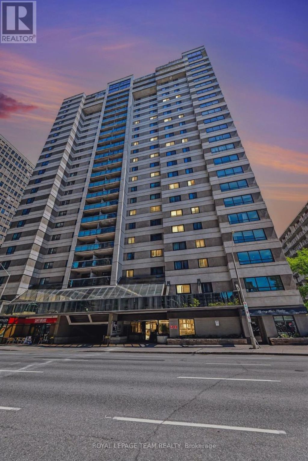404 - 199 Kent Street, Ottawa