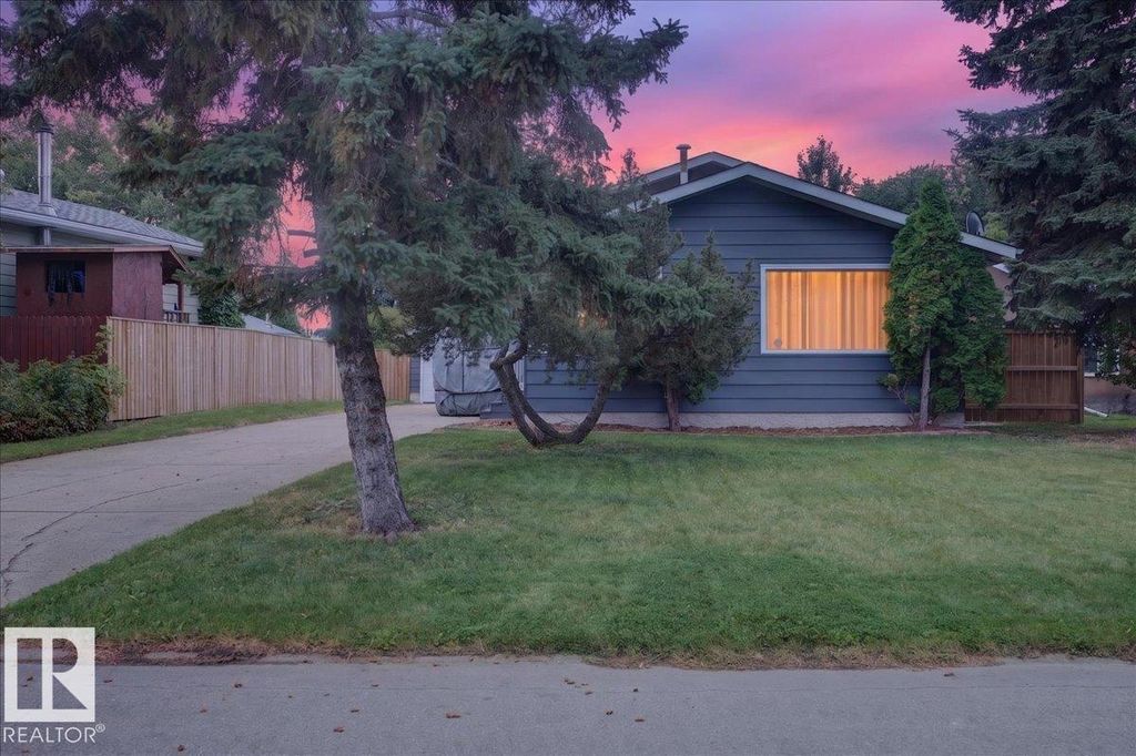 6703 32 Av Nw, Edmonton
