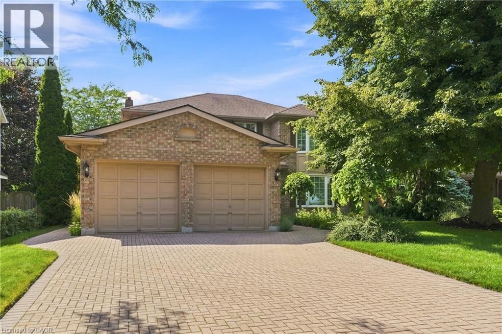 12 Harvest Oak Drive, Welland