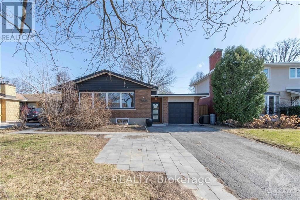 1 - 658 Sherbourne Road, Ottawa