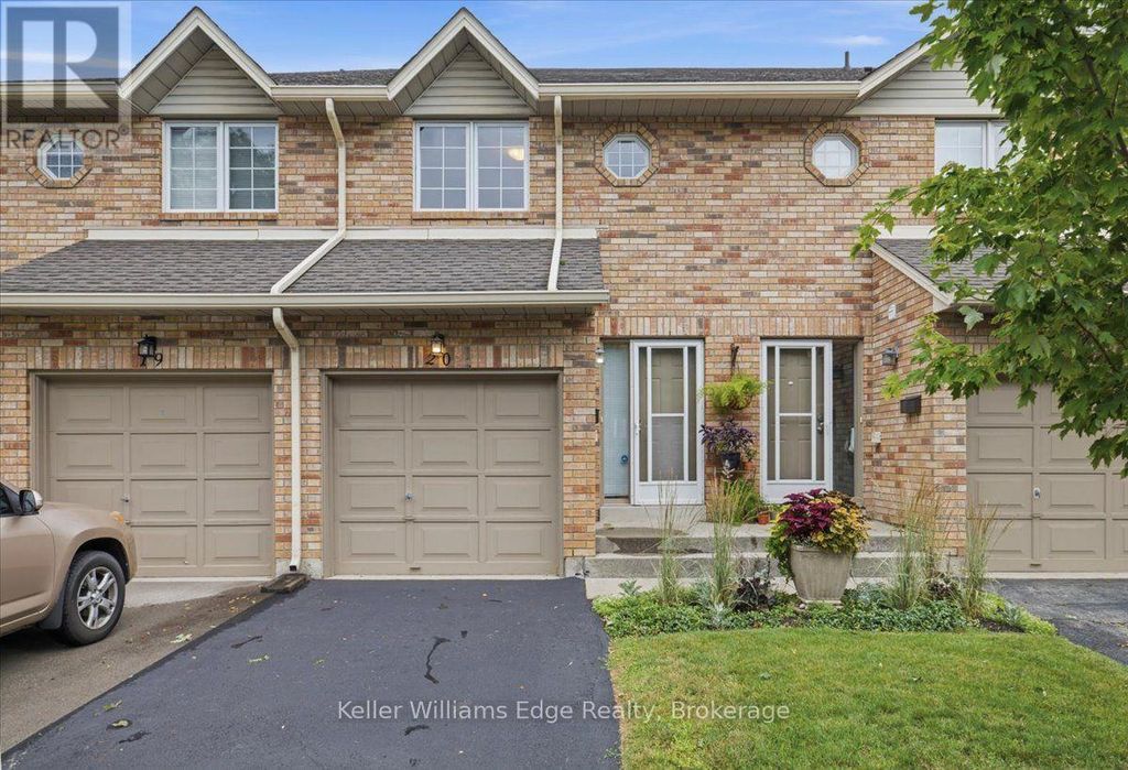 20 - 2025 Cleaver Avenue, Burlington (headon)