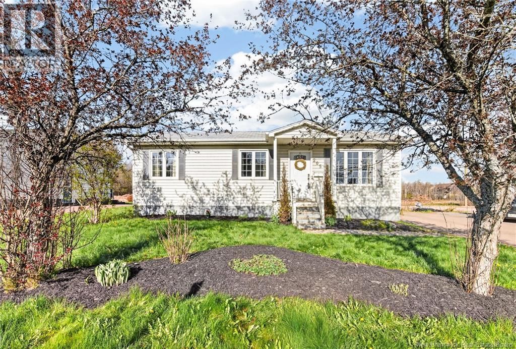 205 Thomas Street, Dieppe