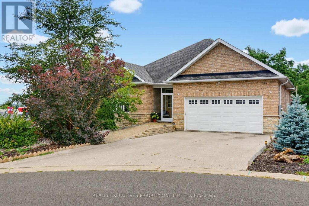 202 John Street W, Bradford West Gwillimbury (bradford)