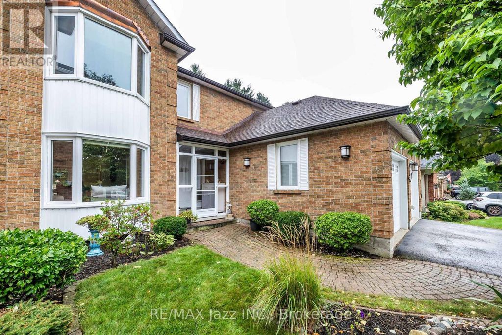 29 Valleycrest Drive, Clarington (courtice)