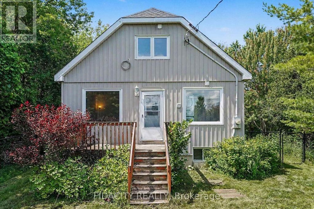 6811 Flewellyn Road, Ottawa