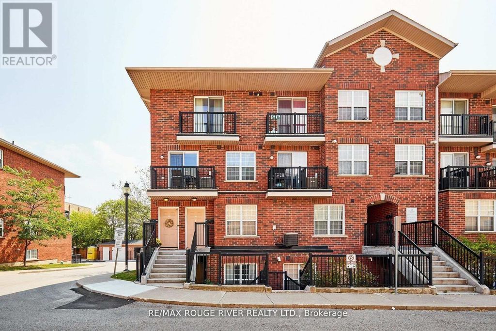 312 - 25 Strangford Lane, Toronto (clairlea-Birchmount)
