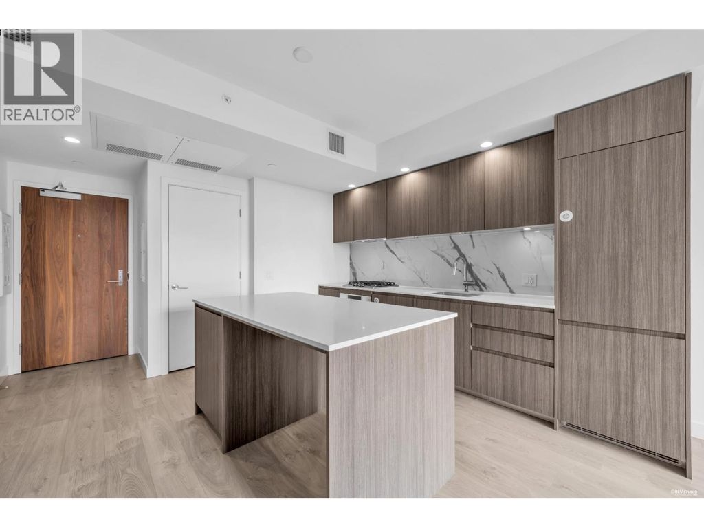1803 6463 Silver Avenue, Burnaby