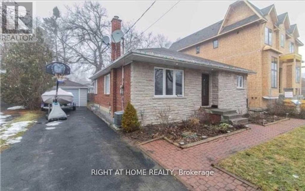 Basement - 45 Rockport Crescent, Richmond Hill (crosby)