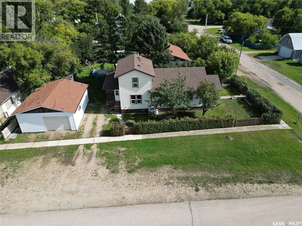 601 Butte Avenue, Colonsay