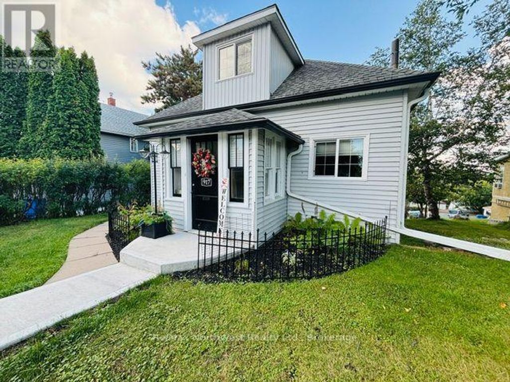 917 Park Street, Kenora (central)