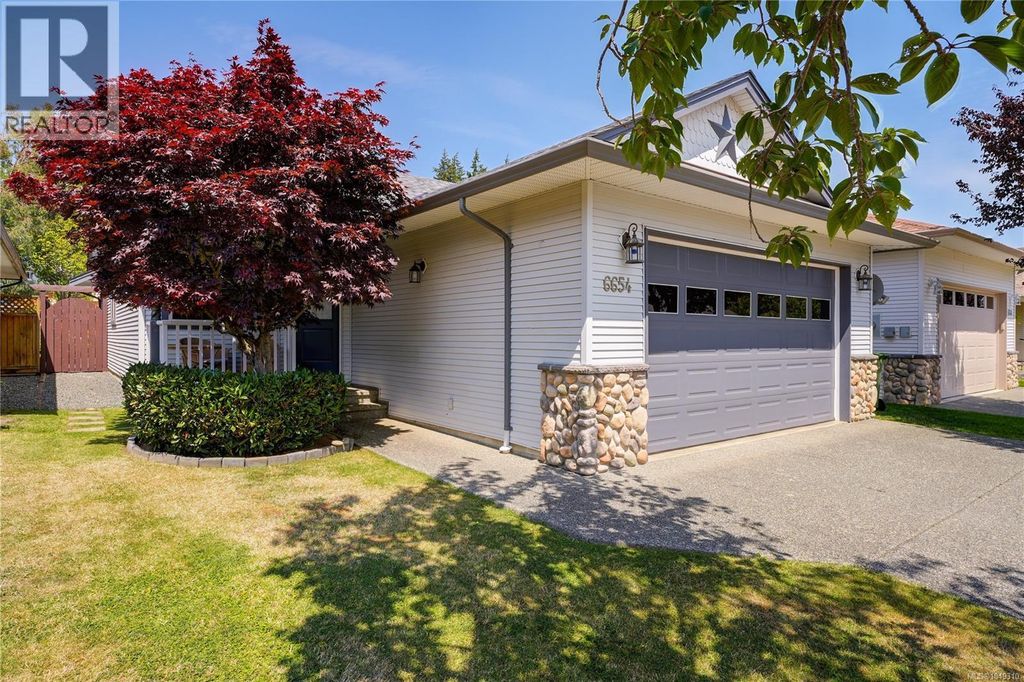 6654 Acreman Pl, Sooke