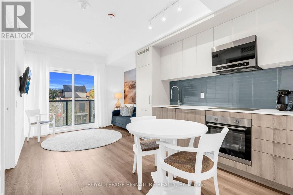 212 - 863 St. Clair Avenue W, Toronto (wychwood)