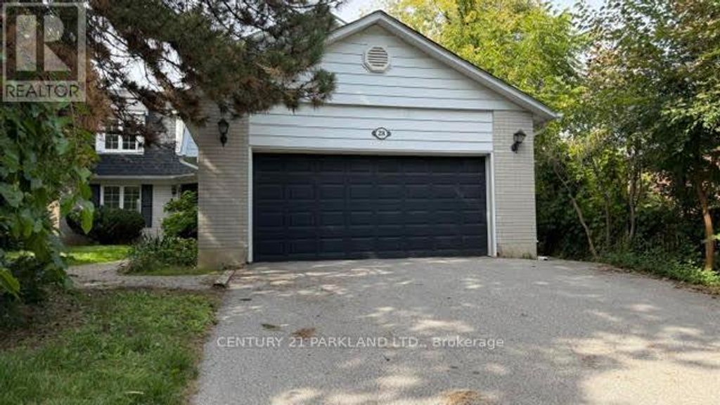 28 Pinnacle Road, Toronto (st. Andrew-Windfields)