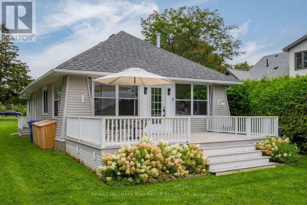 913 Lake Drive N, Georgina (historic Lakeshore Communities)
