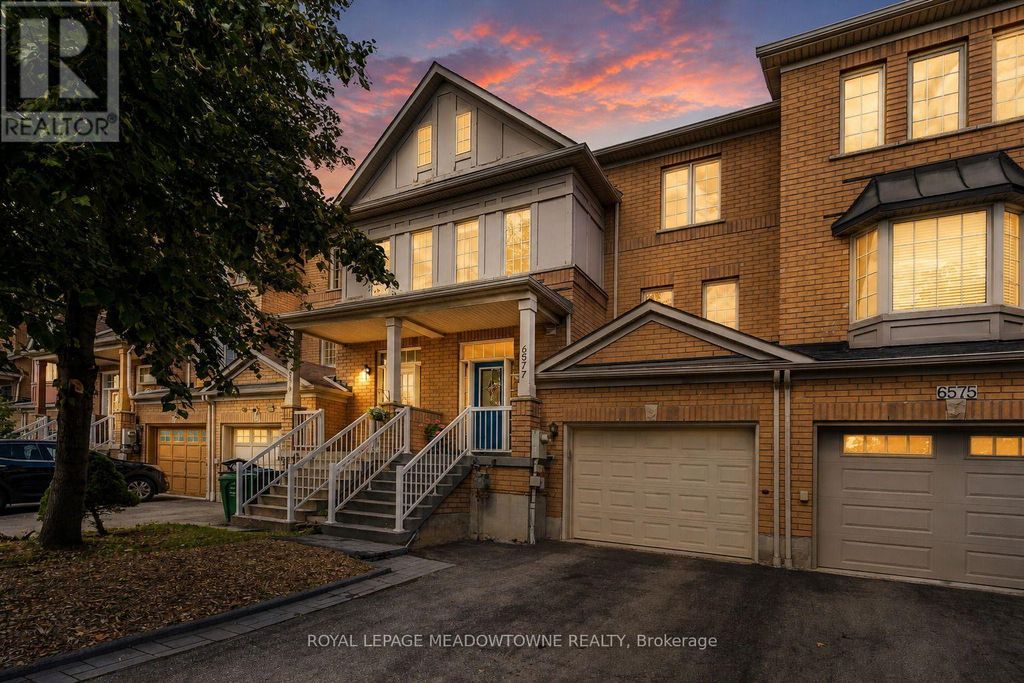 6577 Jazzy Mews, Mississauga (meadowvale Village)