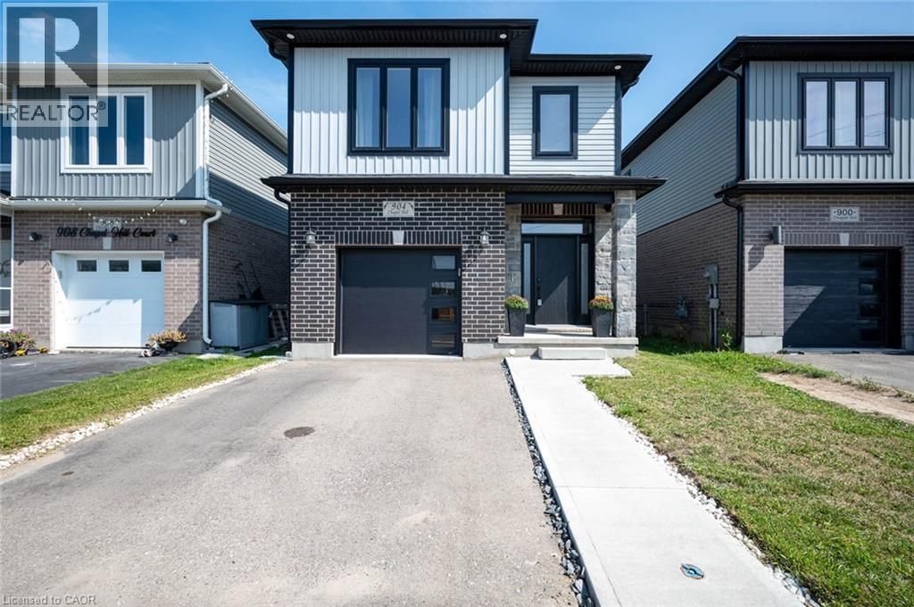 904 Chapel Hill Court, Kitchener