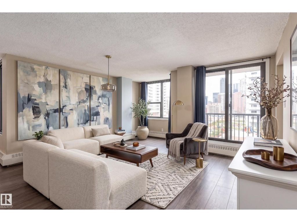 #901 10125 109 St Nw, Edmonton