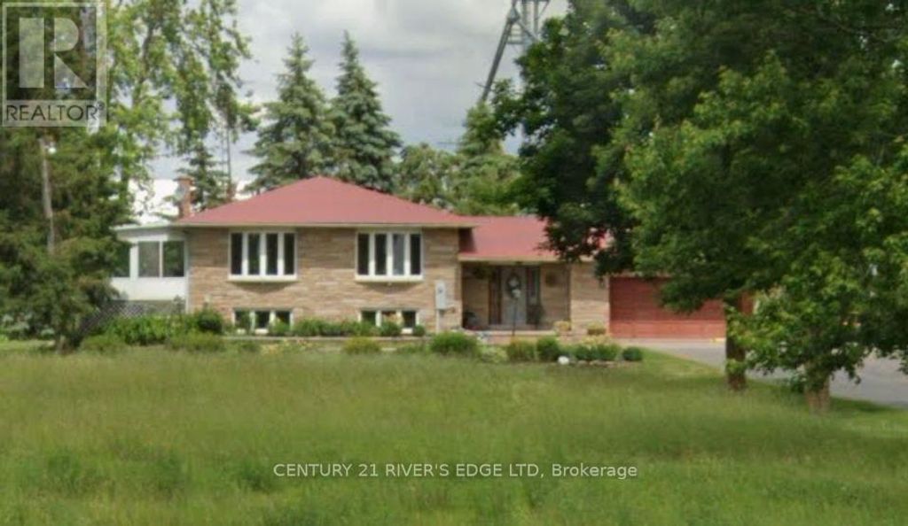 11725 Spruit Road, North Dundas