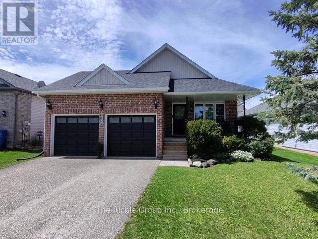 624 Cedar Street W, Shelburne