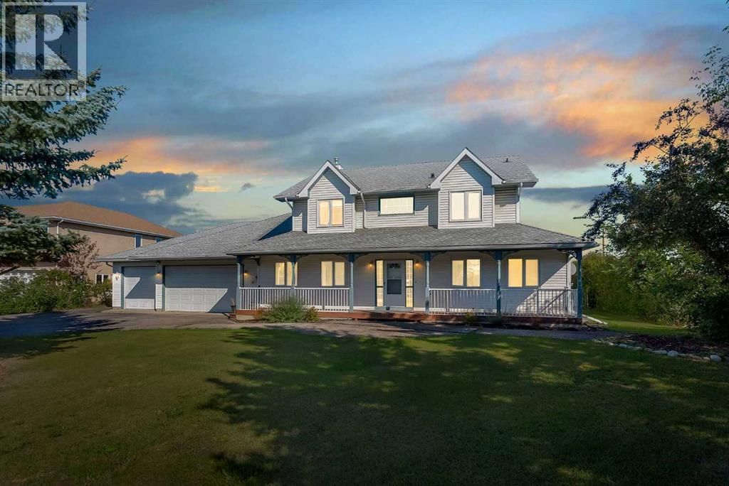 707 East Lakeview Road, Chestermere