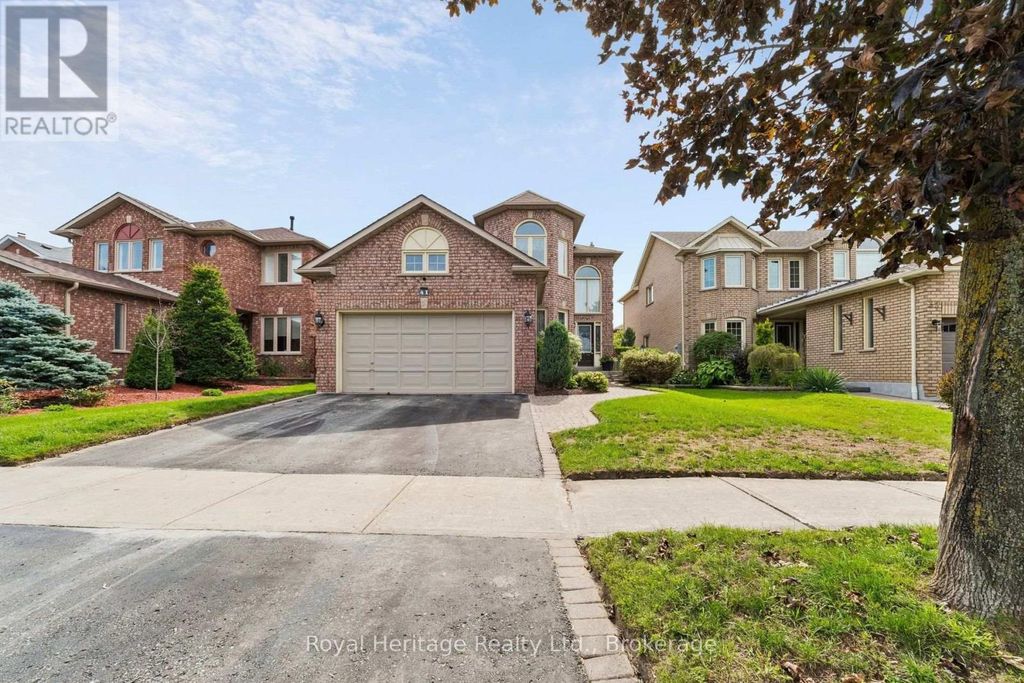 41 Winterberry Drive, Whitby (rolling Acres)