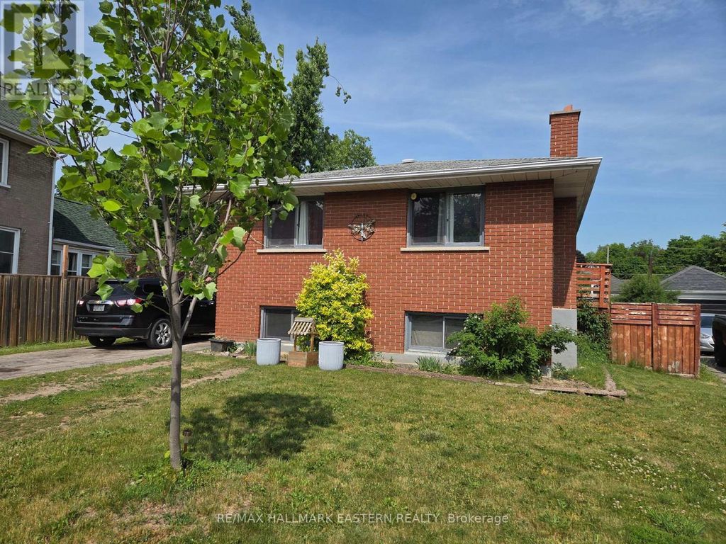618 Donegal Street, Peterborough (town Ward 3)