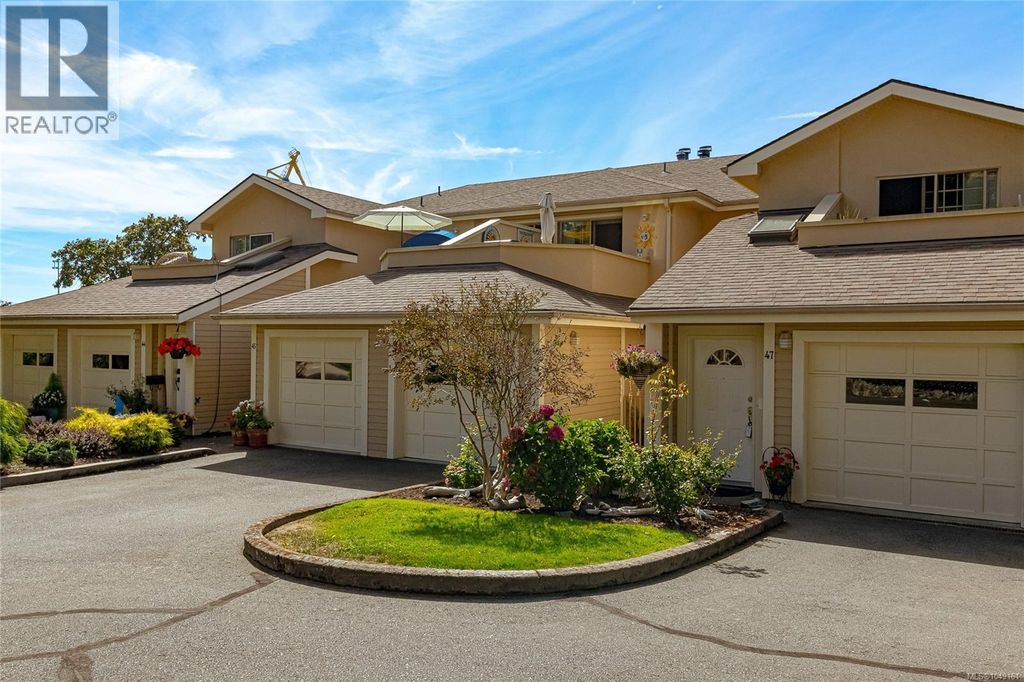 46 909 Admirals Rd, Esquimalt