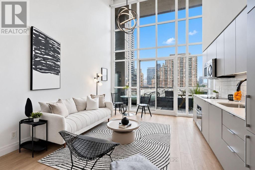 532 - 5 Hanna Avenue, Toronto (niagara)