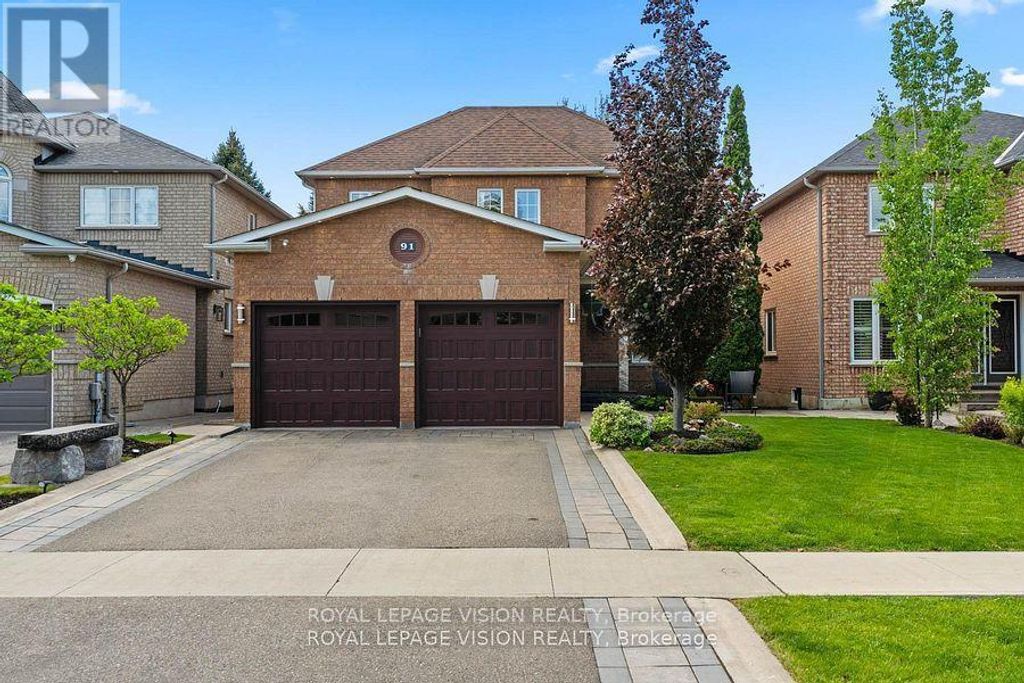 91 Princeton Gate, Vaughan (maple)