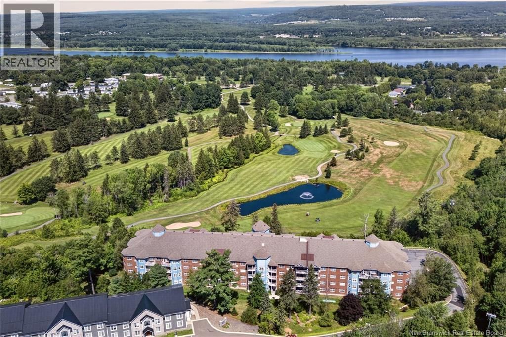 1 Golf Greens Unit# 413, Fredericton
