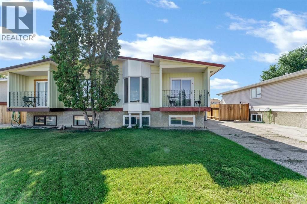 45 Clark Crescent Se, Medicine Hat