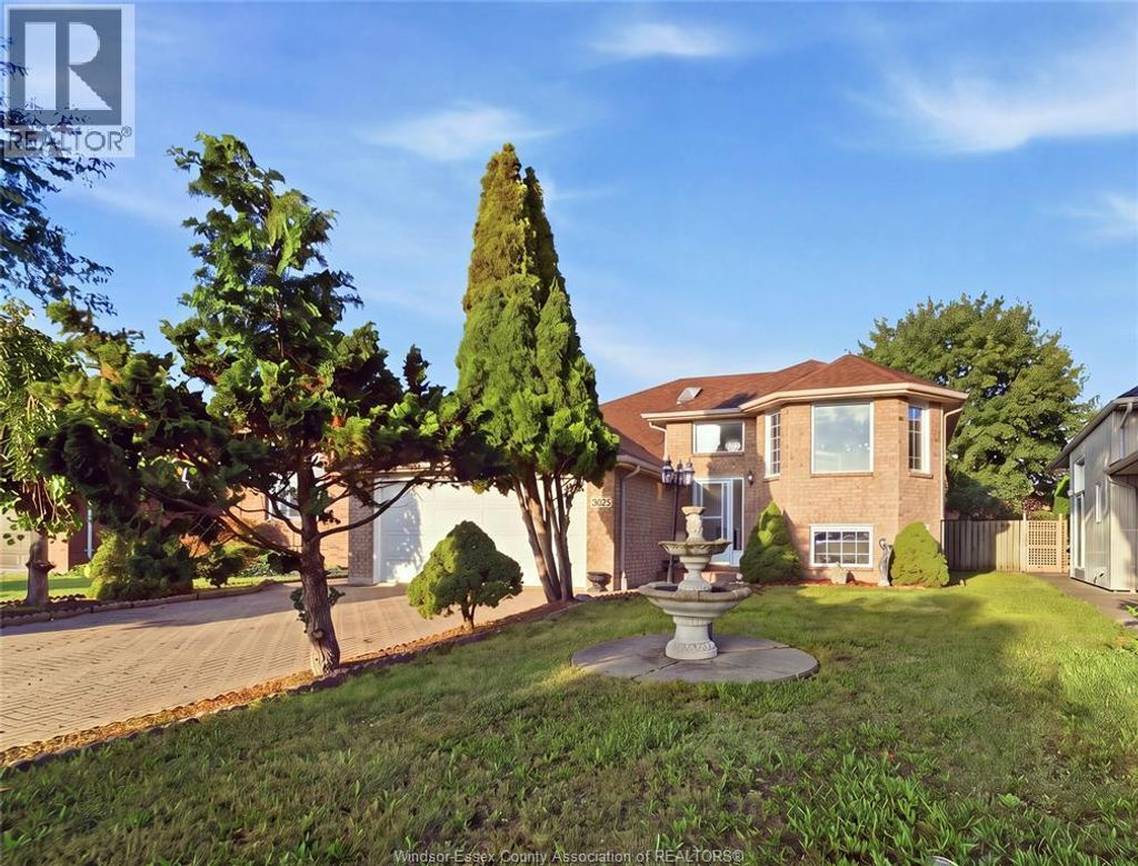 3025 Kenilworth, Windsor