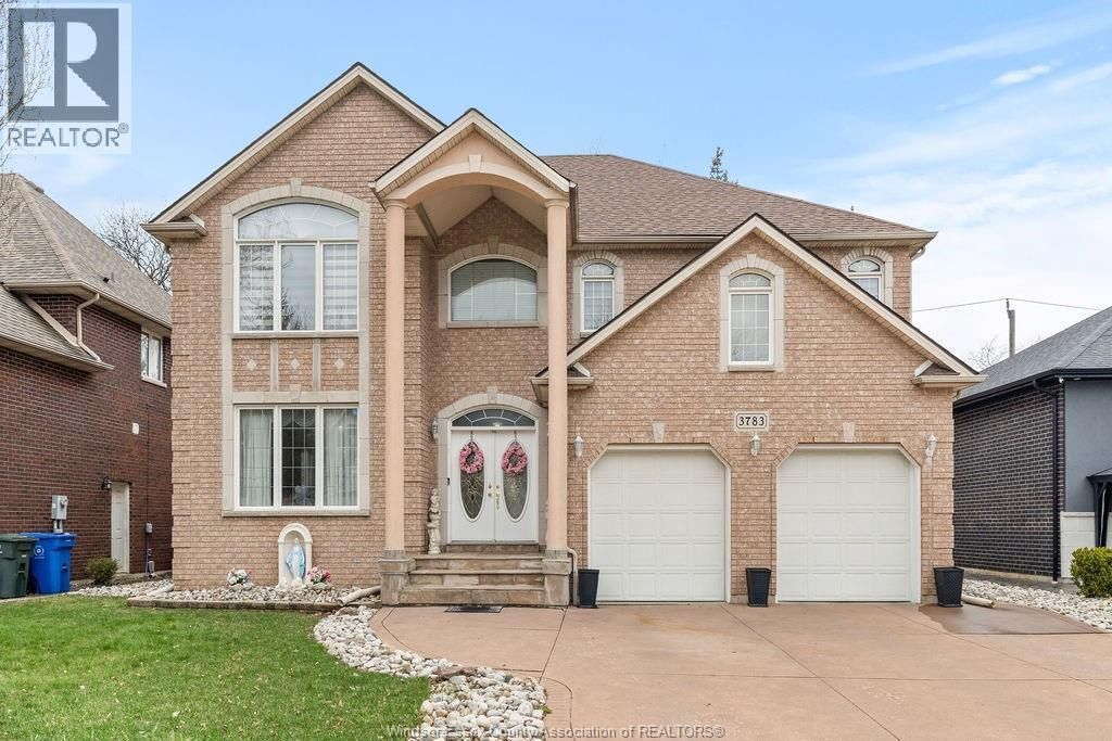 3783 Inglewood, Windsor