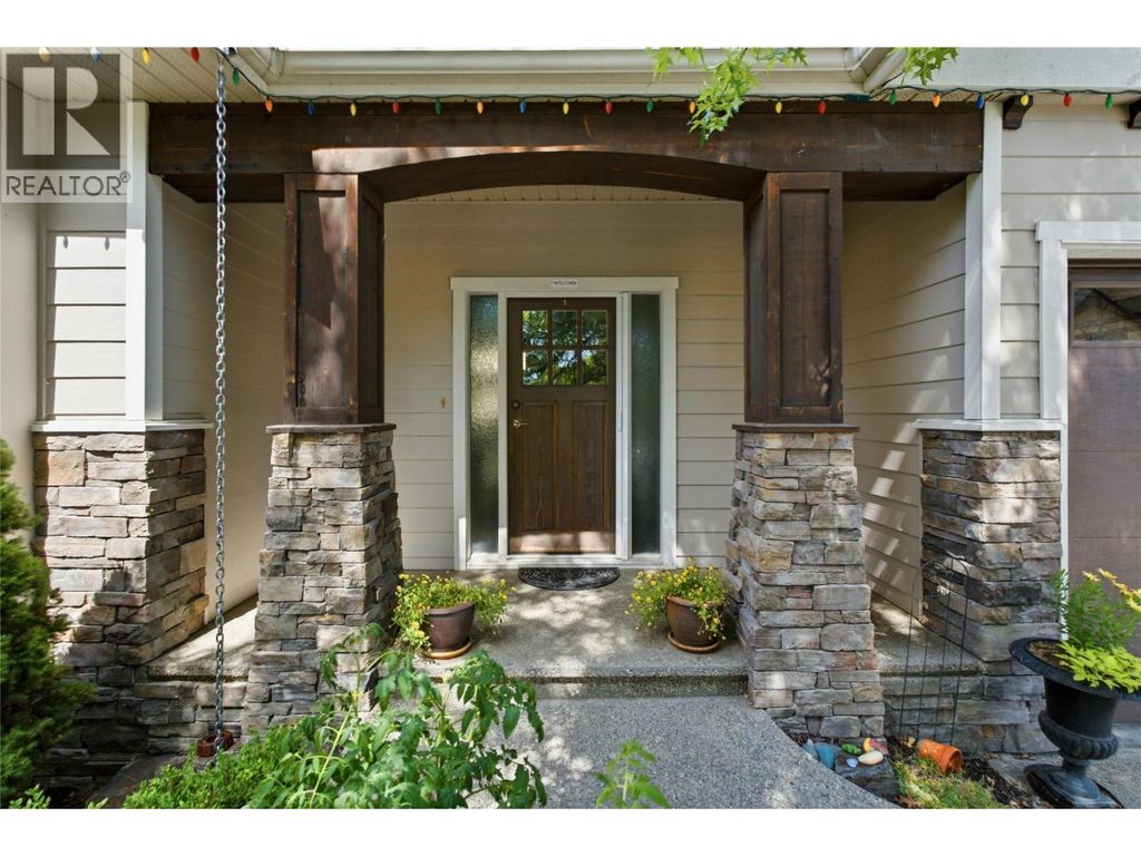 746 Long Ridge Drive S, Kelowna
