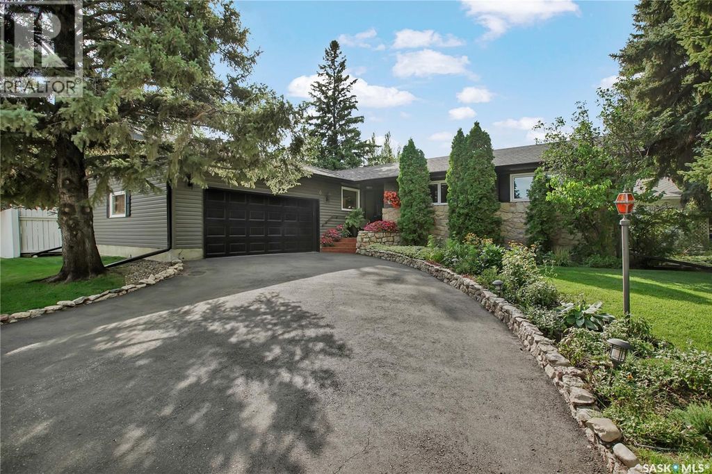 30 Yale Crescent, Saskatoon