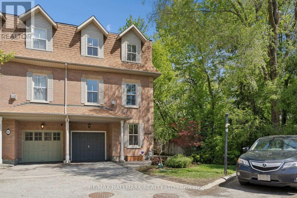 13 E J Lennox Way, Markham (unionville)