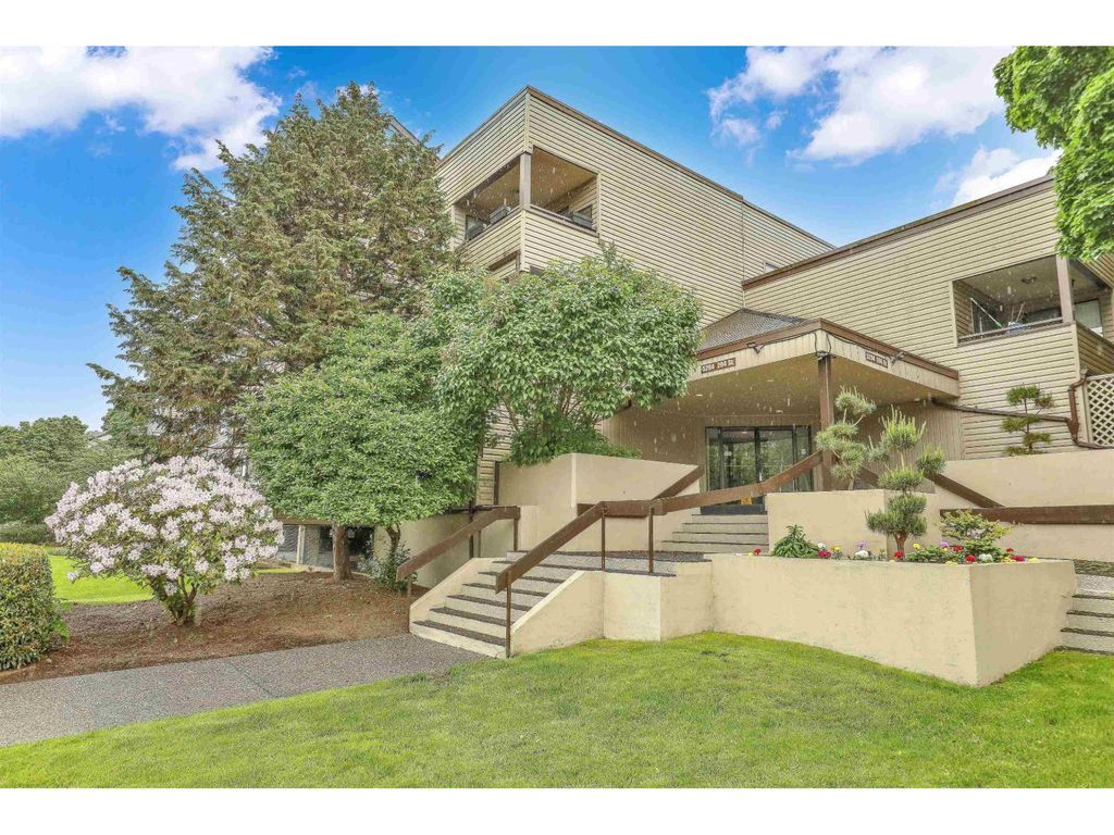 211 5294 204 St Street, Langley