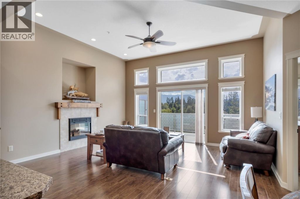101 6245 Pleasant Ridge Pl, Nanaimo
