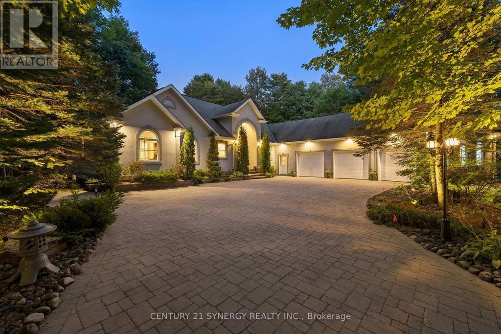 5732 Queenscourt Crescent, Ottawa