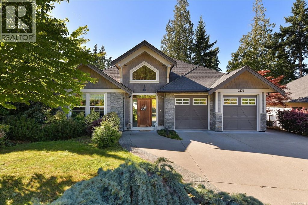 2136 Champions Way, Langford