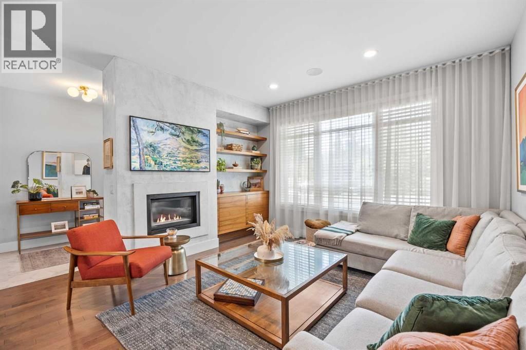 2808 26 Street Sw, Calgary