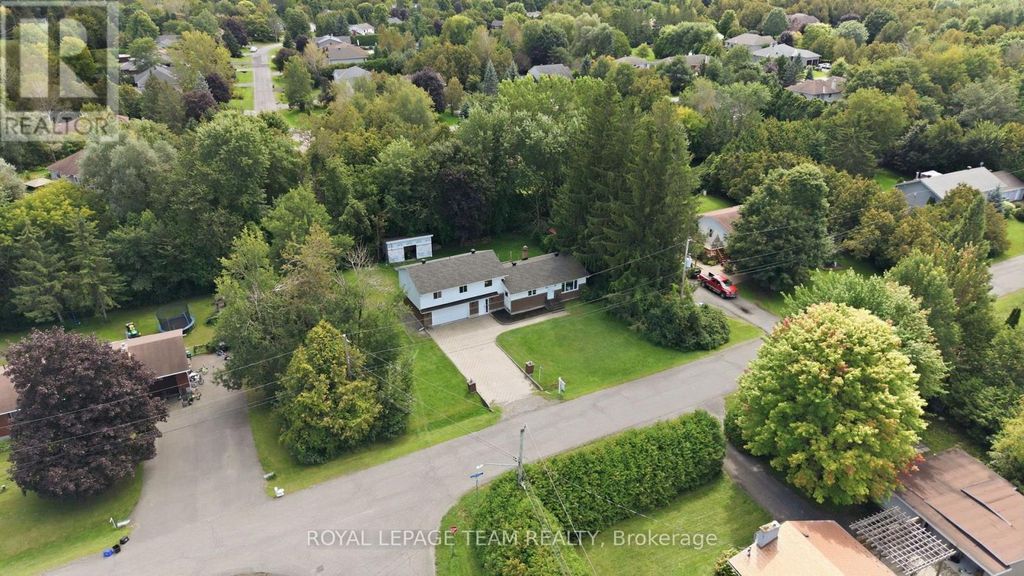 6572 Jack Pine Crescent, Ottawa