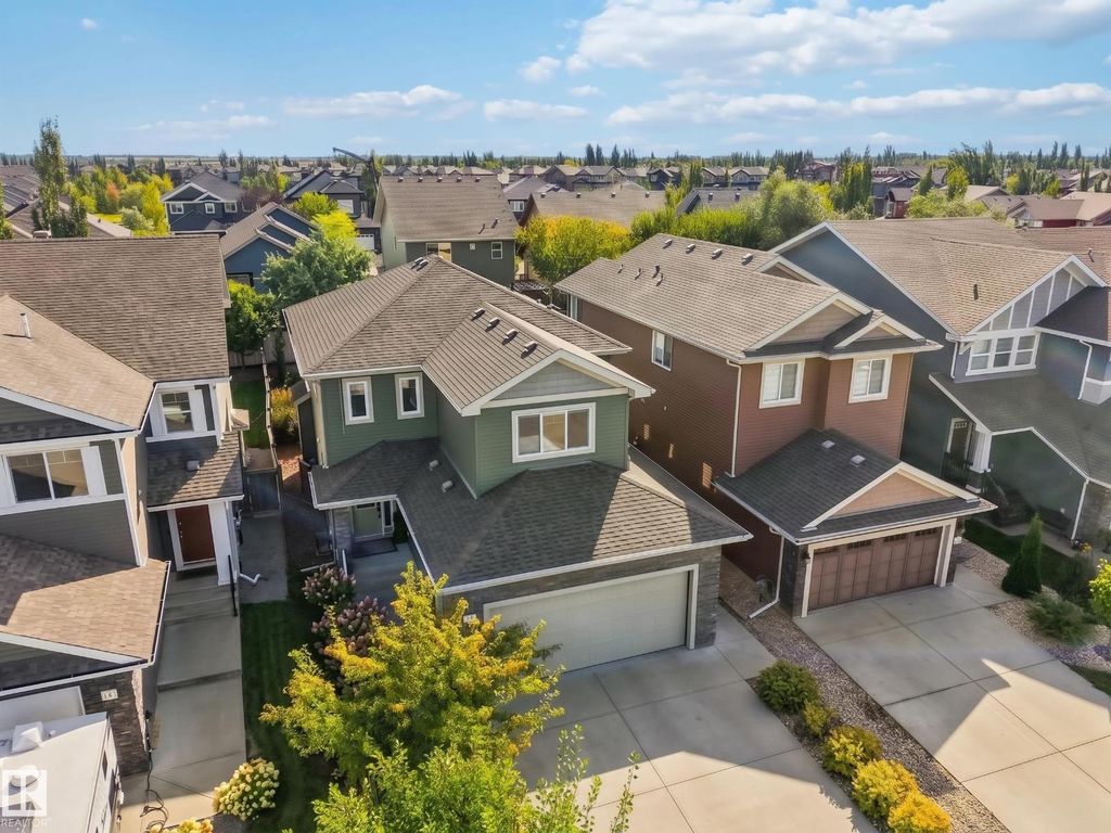 7 Etoile Cres, St. Albert
