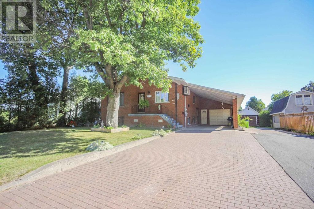560 Lake St, Sault Ste. Marie