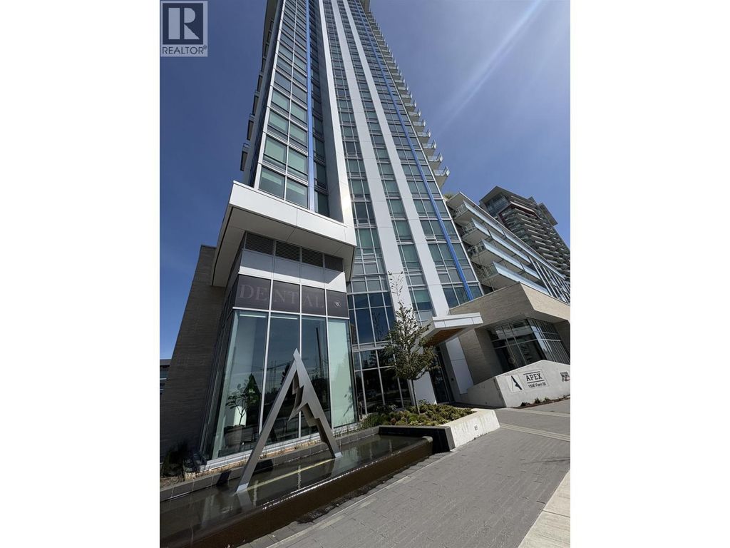 304 1500 Fern Street, North Vancouver