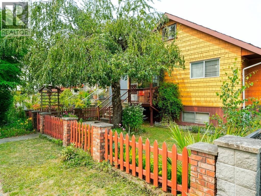 3017 E 17th Avenue, Vancouver