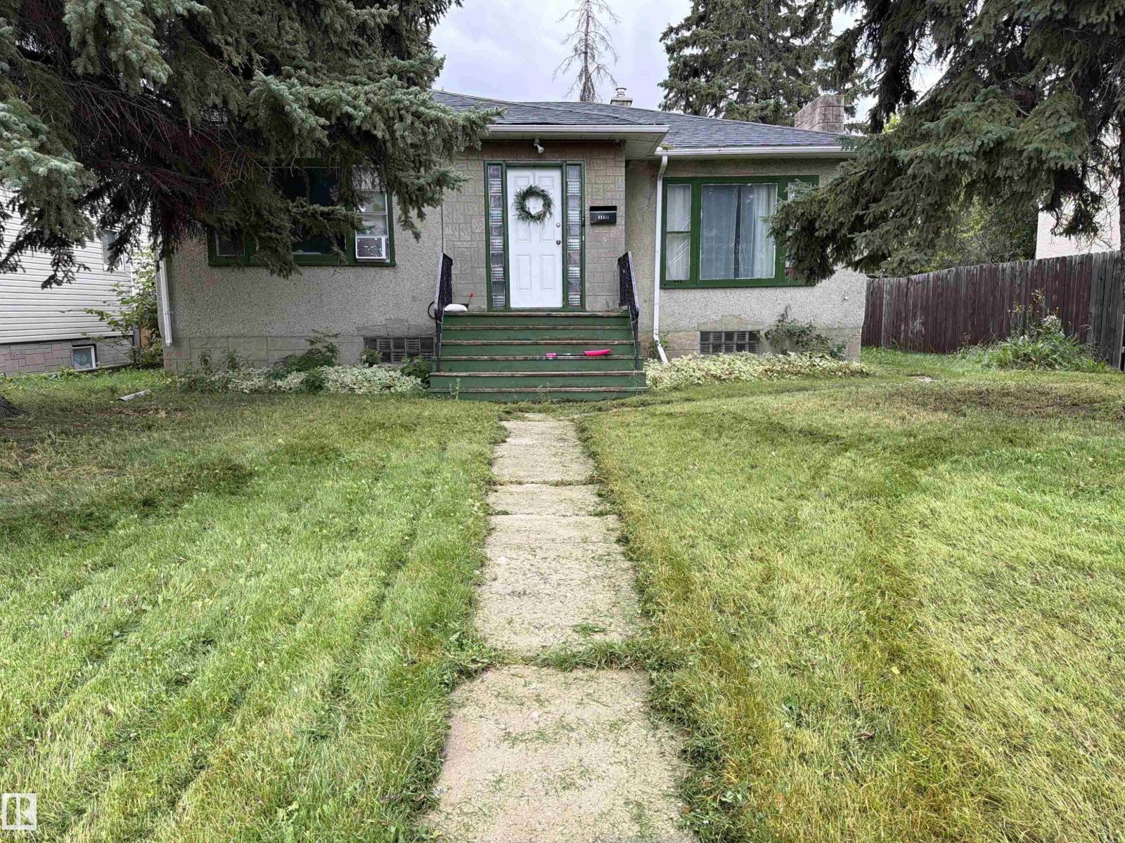 11331 111 Av Nw Nw, Edmonton