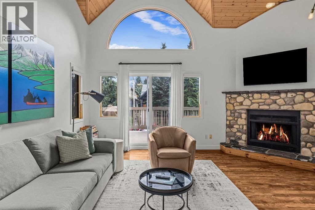 4, 822 5 Street, Canmore