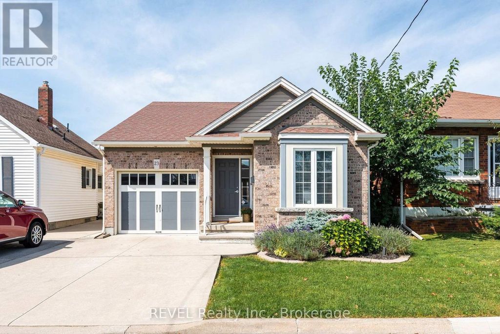 23 Myrtle Avenue, St. Catharines (carlton/bunting)