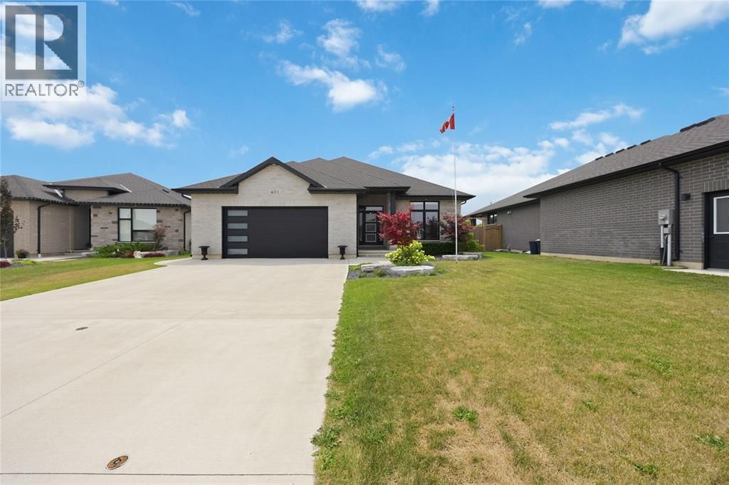 403 Bayhill Drive, St Clair